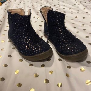 Gold and Navy star shoes. Size 10